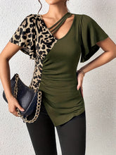 Load image into Gallery viewer, Leopard Flutter Sleeve T-Shirt
