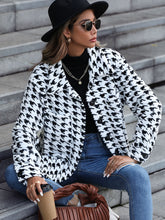 Load image into Gallery viewer, Black &amp; White Button Down Jacket
