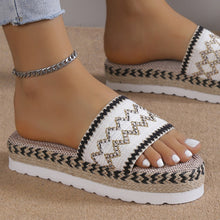 Load image into Gallery viewer, Weave Platform Sandals

