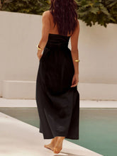 Load image into Gallery viewer, Sassy Halter Maxi Dress with Pockets
