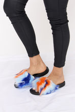 Load image into Gallery viewer, Plush Open-Toe Sandals
