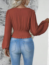 Load image into Gallery viewer, Sassy Balloon Sleeve Blouse
