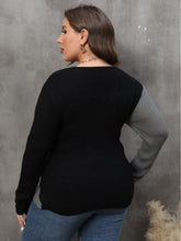 Load image into Gallery viewer, Sassy Two-Tone Sweater
