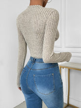 Load image into Gallery viewer, V-Neck Long Sleeve Bodysuit
