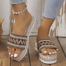 Load image into Gallery viewer, Weave Platform Sandals
