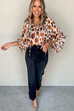 Load image into Gallery viewer, Printed Quarter Sleeve Blouse
