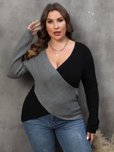 Load image into Gallery viewer, Sassy Two-Tone Sweater
