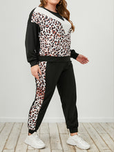 Load image into Gallery viewer, Sassy Leopard Sweatsuit Set
