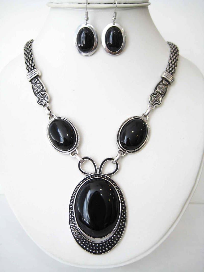 Black Necklace