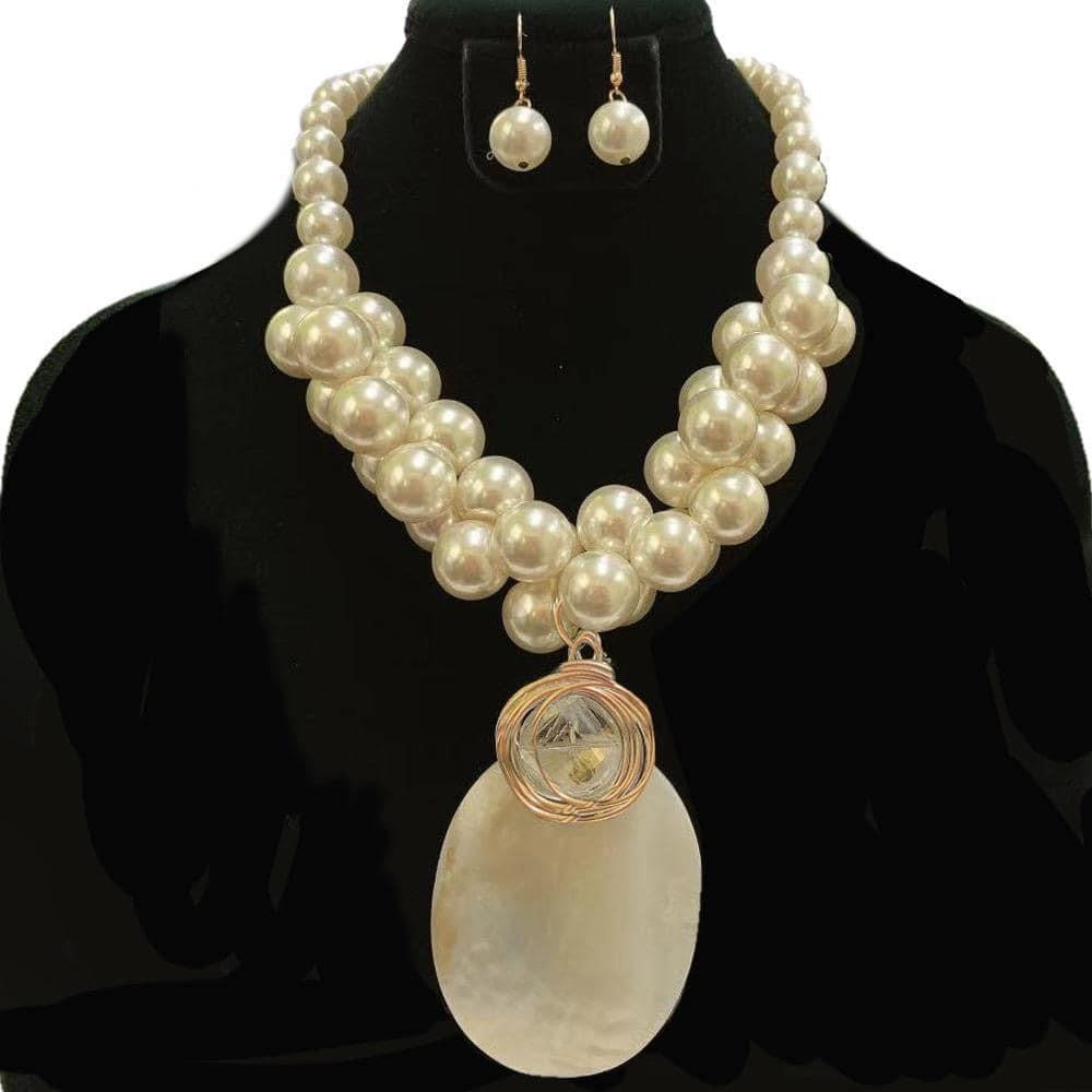 Gold Cream Seashell Pearl Necklace