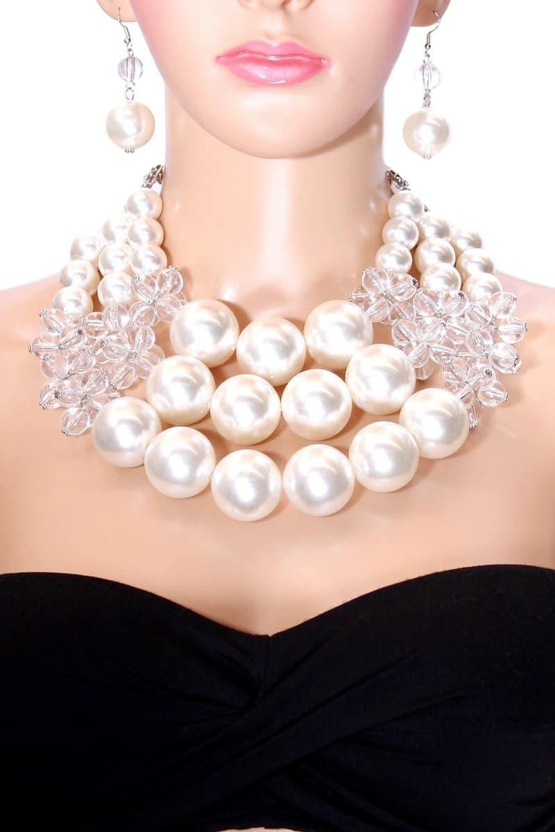 White Clear Pearl Necklace